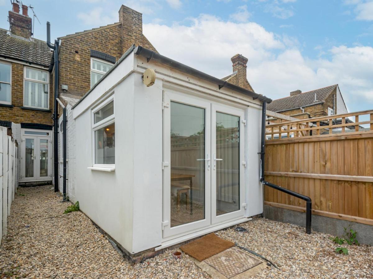 Pass The Keys 3 Bed Scandi Heaven Minutes From The Beach Whitstable Exteriér fotografie